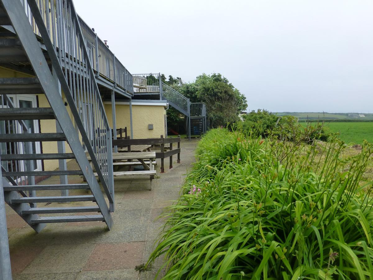 Ocean Haze Bed & Breakfast Сейнт Дейвидс Екстериор снимка
