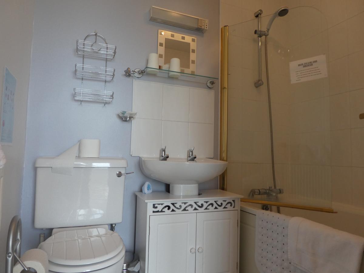 Ocean Haze Bed & Breakfast Сейнт Дейвидс Екстериор снимка