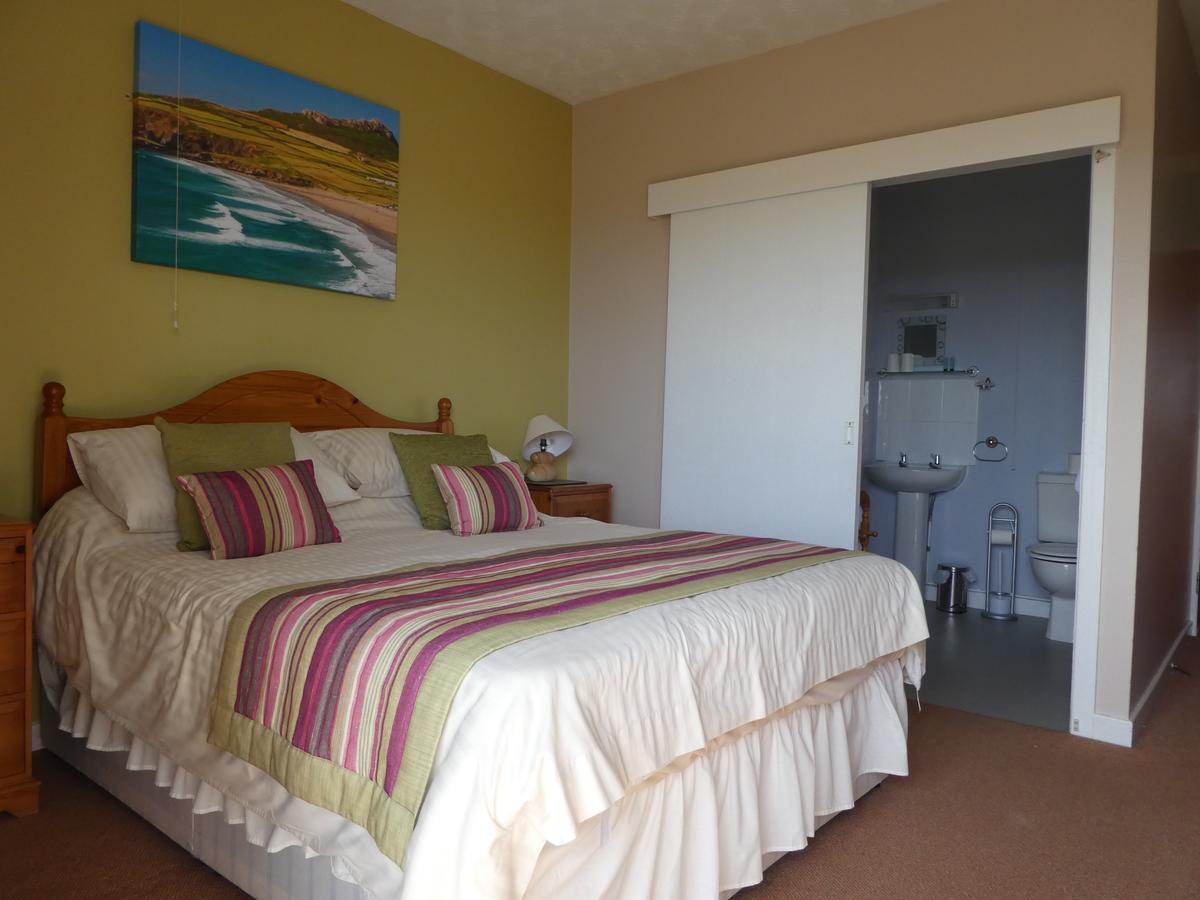 Ocean Haze Bed & Breakfast Сейнт Дейвидс Екстериор снимка